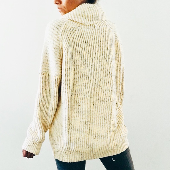 SOLD Free People Leo Tunic sweater size Small - Picture 4 of 7